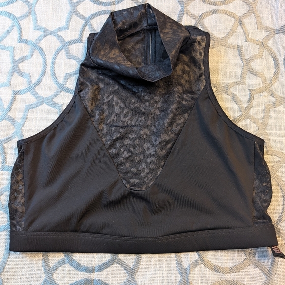 Victoria Secret Black Halter Crop Top W/ Cheetah Design. Size Large - Picture 3 of 6